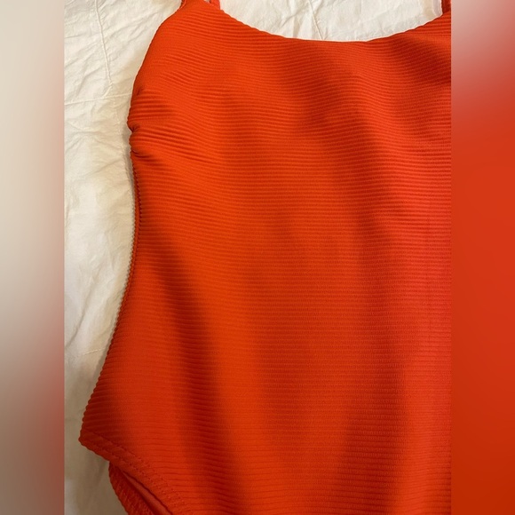 NWT Billabong Ribbed one Piece Orange - Picture 3 of 6